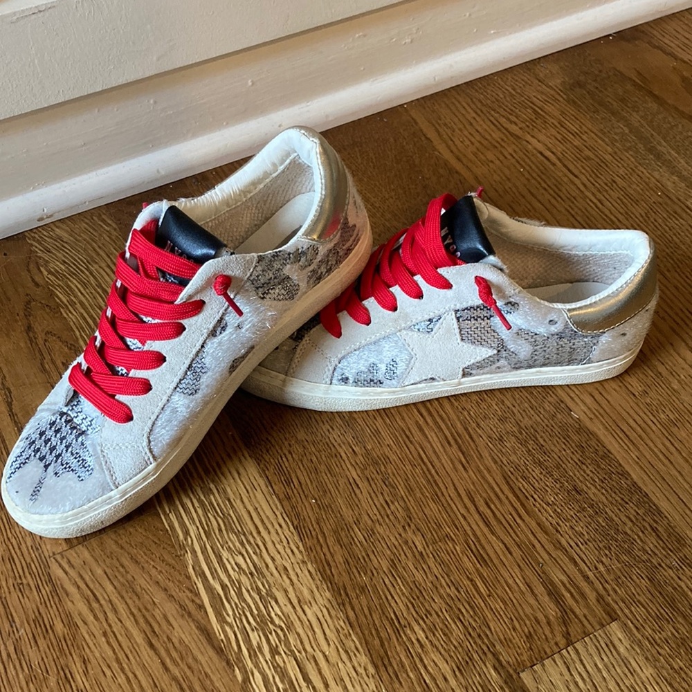 GG dupe, Steve Madden
